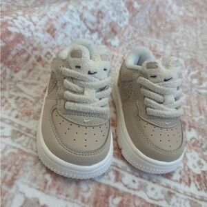 Nike Kids Beige Sneakers